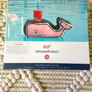 New in Box! Vineyard Vines Drink Floatie
